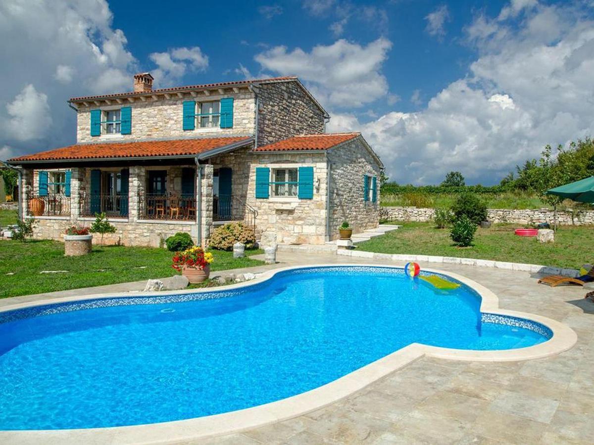 Villa Slivari Žminj Exterior foto